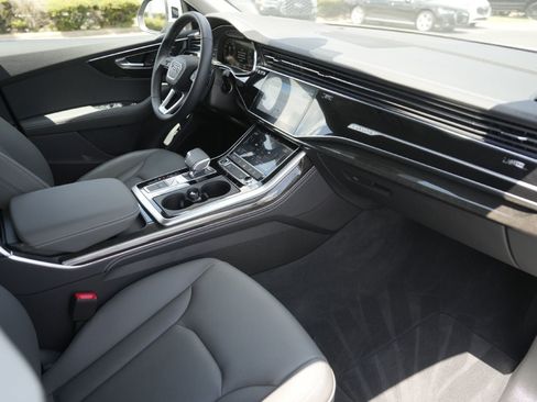 Certified 2025 Audi Q8 Premium Plus w/ Premium Plus Package image 21