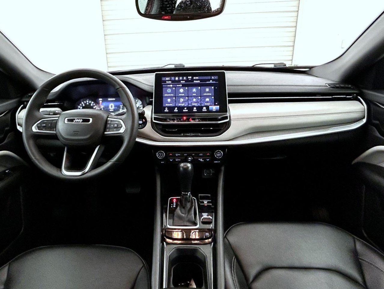 Certified 2025 Jeep Compass Limited AWD/4WD image 13