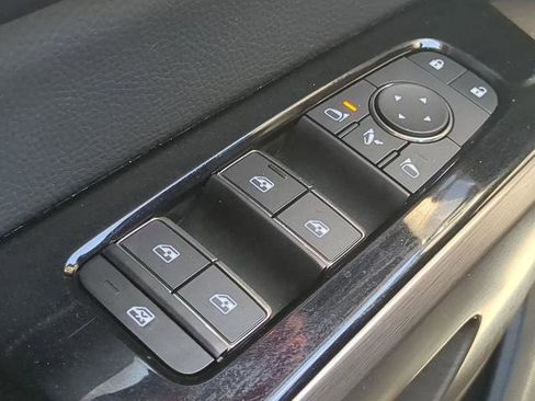 Certified 2024 Nissan Pathfinder Platinum image 25