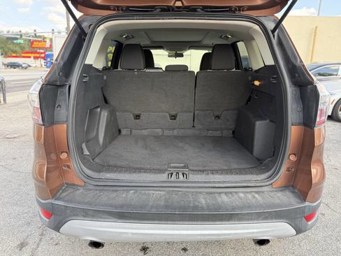 Used 2017 Ford Escape SE image 21