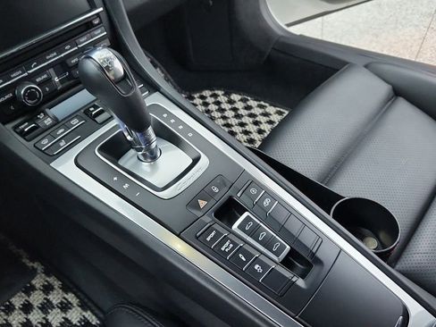 Used 2014 Porsche 911 Carrera S image 29