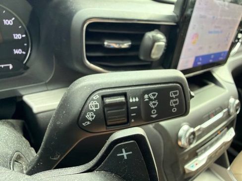 Used 2020 Ford Explorer XLT w/ Equipment Group 202A AWD/4WD image 48