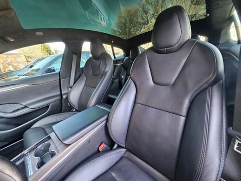 Used 2022 Tesla Model S AWD image 37