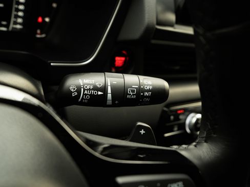 Certified 2025 Honda Pilot Elite image 25