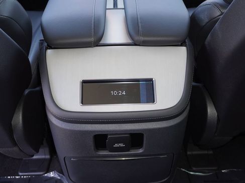 Used 2026 Lincoln Navigator L Reserve AWD/4WD image 15