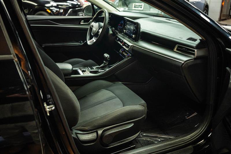 Used 2022 Kia K5 LXS FWD image 13