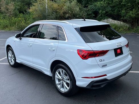 Used 2023 Audi Q3 2.0T Premium w/ Convenience Package AWD/4WD image 3