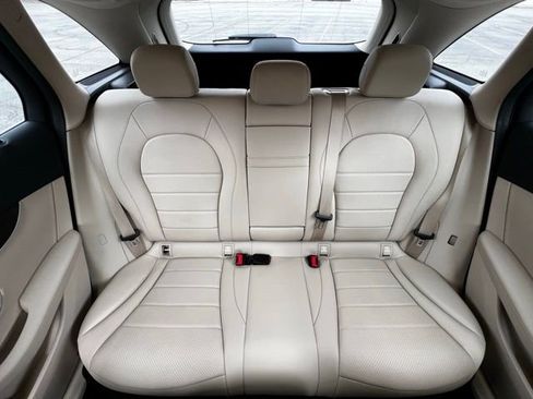 Used 2022 Mercedes-Benz GLC 300 GLC 300 image 27