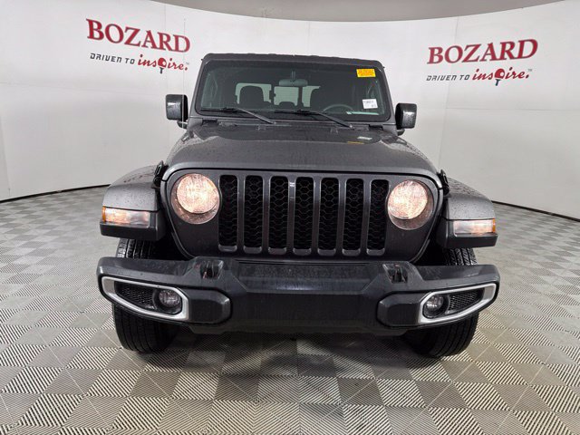 Used 2023 Jeep Gladiator Sport AWD/4WD image 2