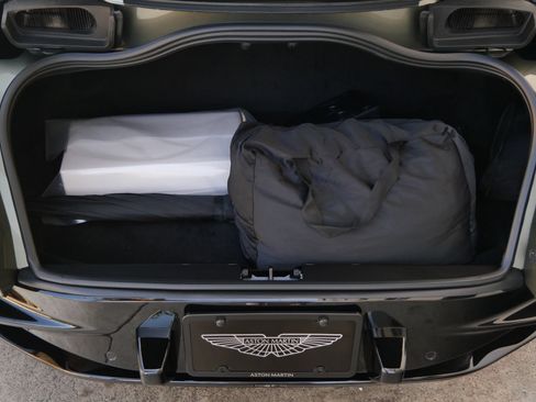 Used 2025 Aston Martin DB12 Coupe RWD image 25