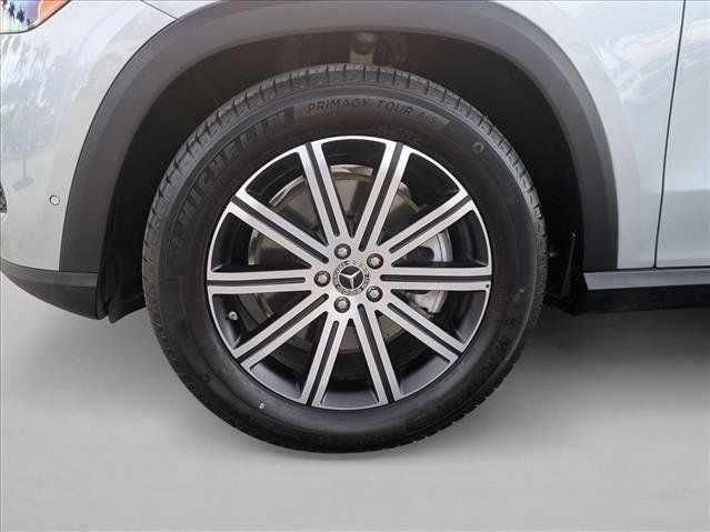 Used 2025 Mercedes-Benz GLE 450 4MATIC image 25