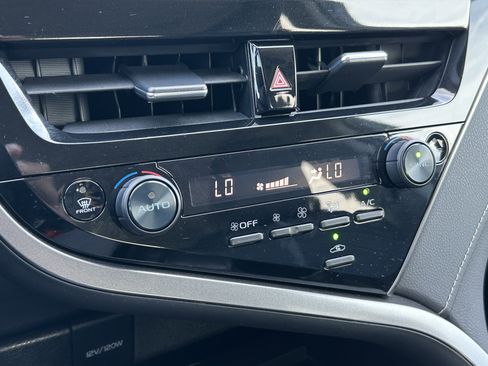 Used 2024 Toyota Camry SE w/ Audio Upgrade Package image 27