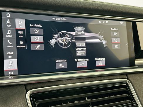 Used 2018 Porsche Panamera 4 AWD/4WD image 16