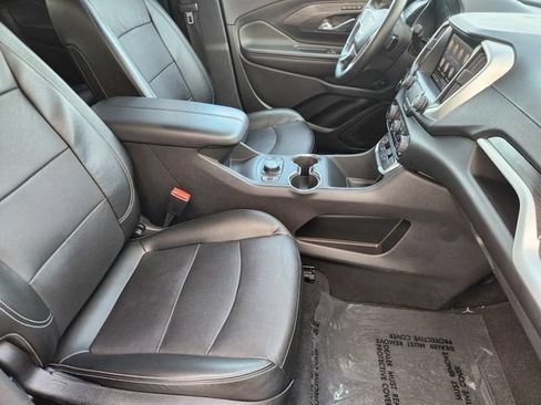 Used 2024 GMC Terrain SLT FWD image 20