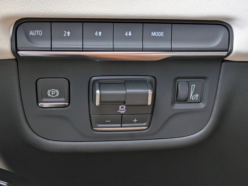 New 2026 Cadillac Escalade ESV Sport w/ LPO, ONYX Package AWD/4WD image 27