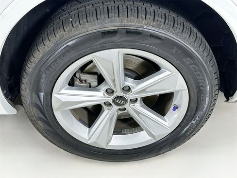 Used 2022 Audi Q7 3.0T Premium image 35