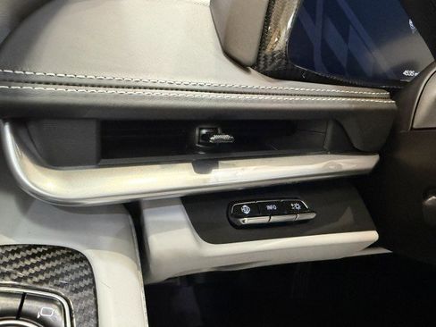 Used 2021 Chevrolet Corvette Stingray Premium Conv w/ Z51 Performance Package image 13