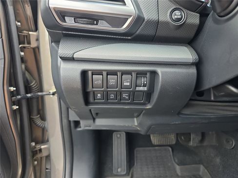 Used 2020 Subaru Forester Limited image 33