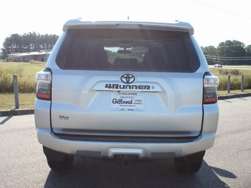 Used 2018 Toyota 4Runner SR5 image 24