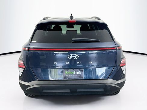 Used 2025 Hyundai Kona SEL FWD image 7