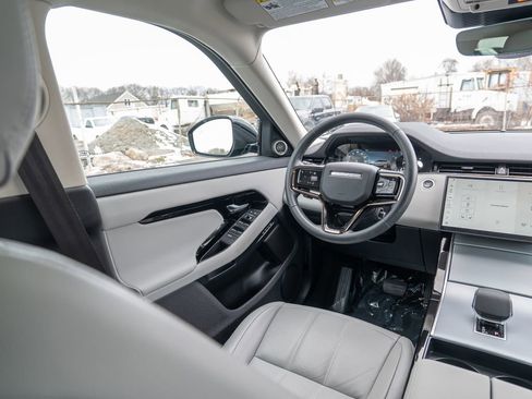 Certified 2025 Land Rover Range Rover Evoque S image 18