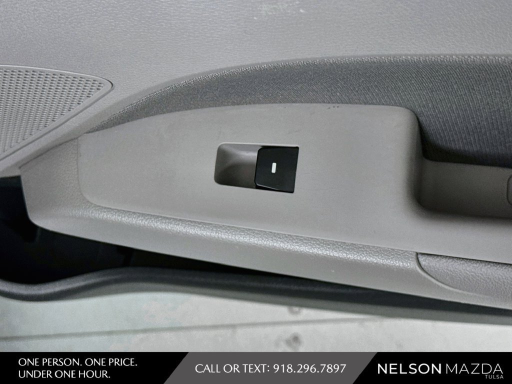 Used 2020 Hyundai Elantra SEL FWD image 41
