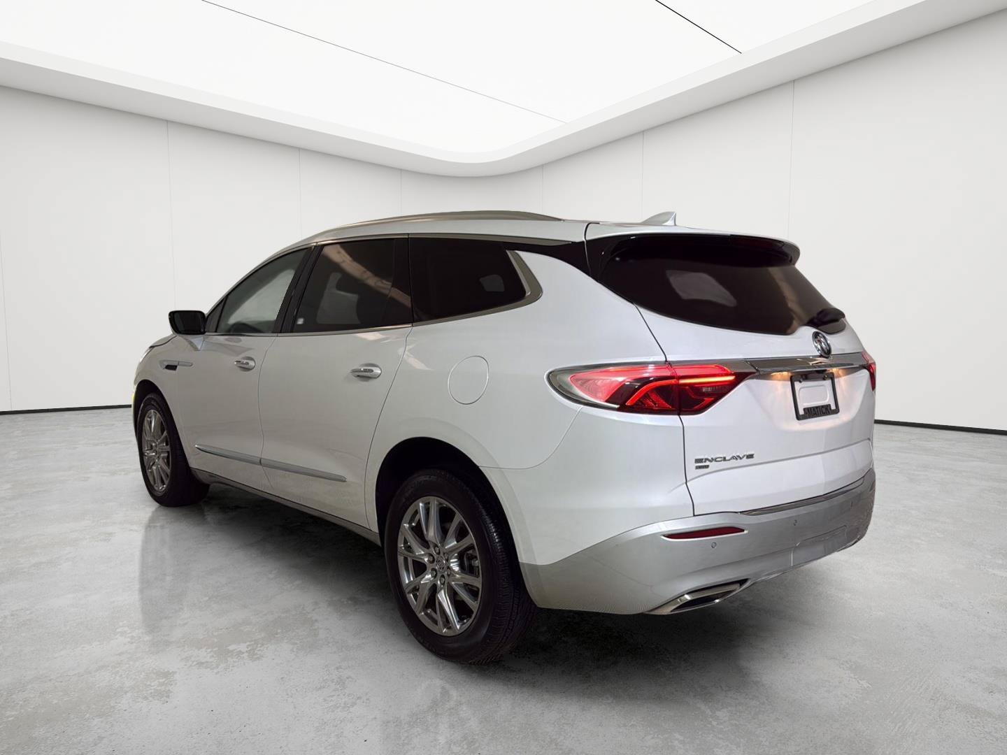 Certified 2024 Buick Enclave Essence w/ Experience Buick Package AWD/4WD image 4