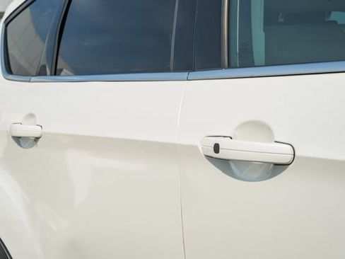 Used 2017 Ford Escape Titanium FWD image 17