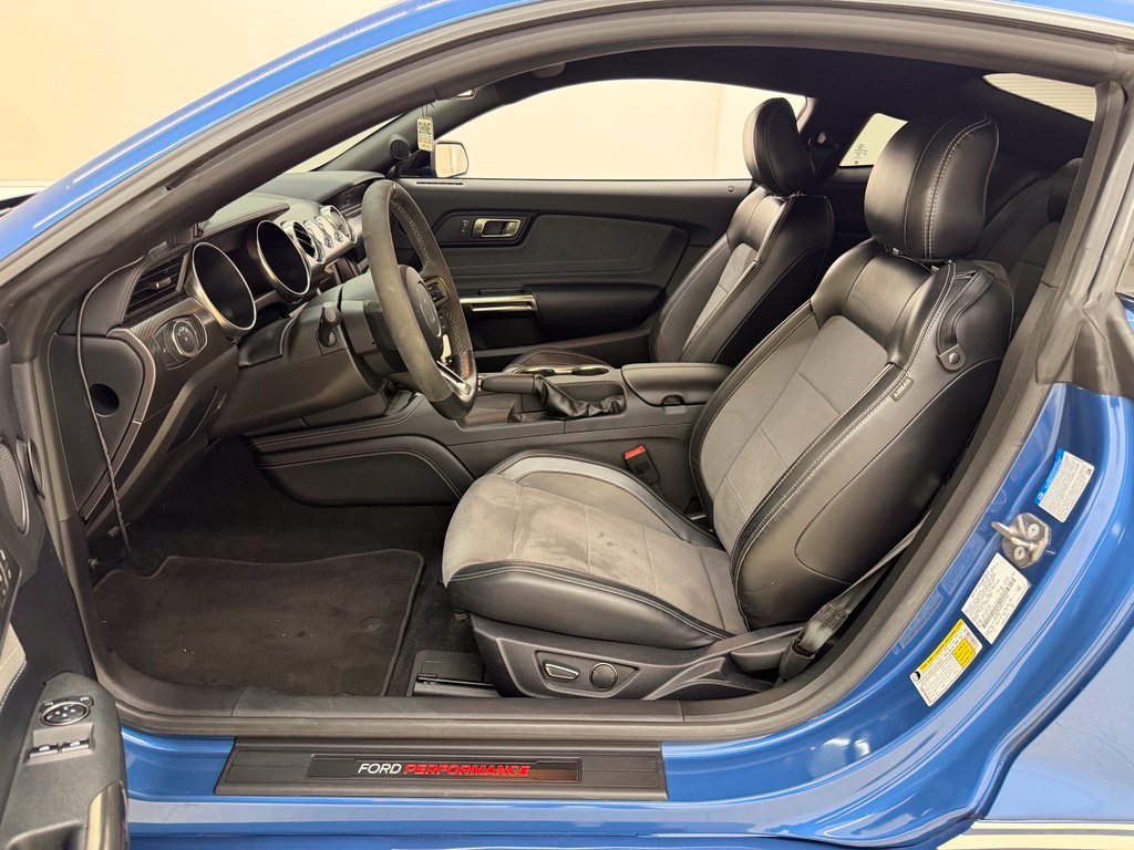 Used 2019 Ford Mustang Shelby GT350 w/ Technology Package RWD image 19