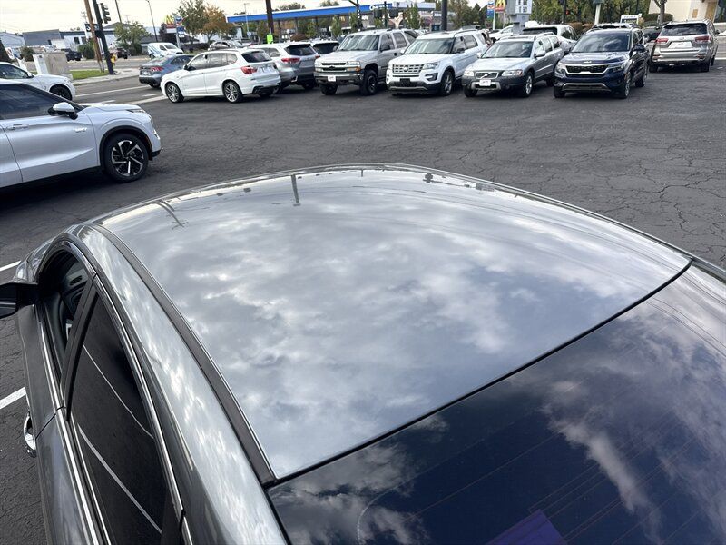Used 2018 Nissan Altima 2.5 SR FWD image 16