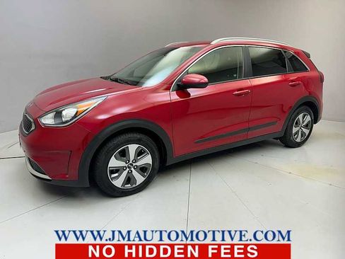 Used 2017 Kia Niro LX image 1