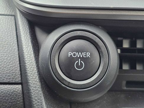 Used 2024 Toyota Prius LE image 34