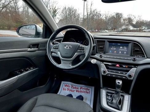 Used 2017 Hyundai Elantra Value Edition w/ Cargo Package image 31
