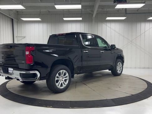 Used 2023 Chevrolet Silverado 1500 LTZ w/ Technology Package AWD/4WD image 8