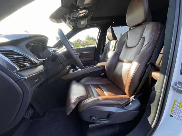 Certified 2023 Volvo XC90 B6 Ultimate w/ Lounge Package AWD/4WD image 17