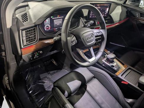 Certified 2023 Audi Q5 2.0T Prestige w/ Prestige Package image 10