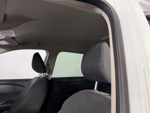 Used 2025 Nissan Rogue S image 21