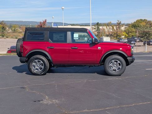 New 2025 Ford Bronco Big Bend image 3