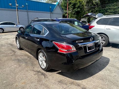 Used 2015 Nissan Altima 2.5 SL FWD image 10