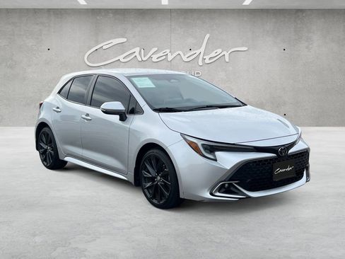 Used 2023 Toyota Corolla XSE FWD image 2