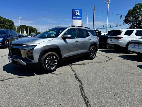 Used 2026 Chevrolet Equinox ACTIV w/ Convenience Package III AWD/4WD image 1