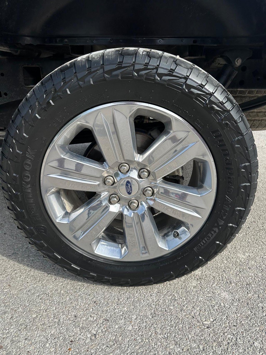 Used 2020 Ford F150 Lariat w/ Equipment Group 502A Luxury AWD/4WD image 8