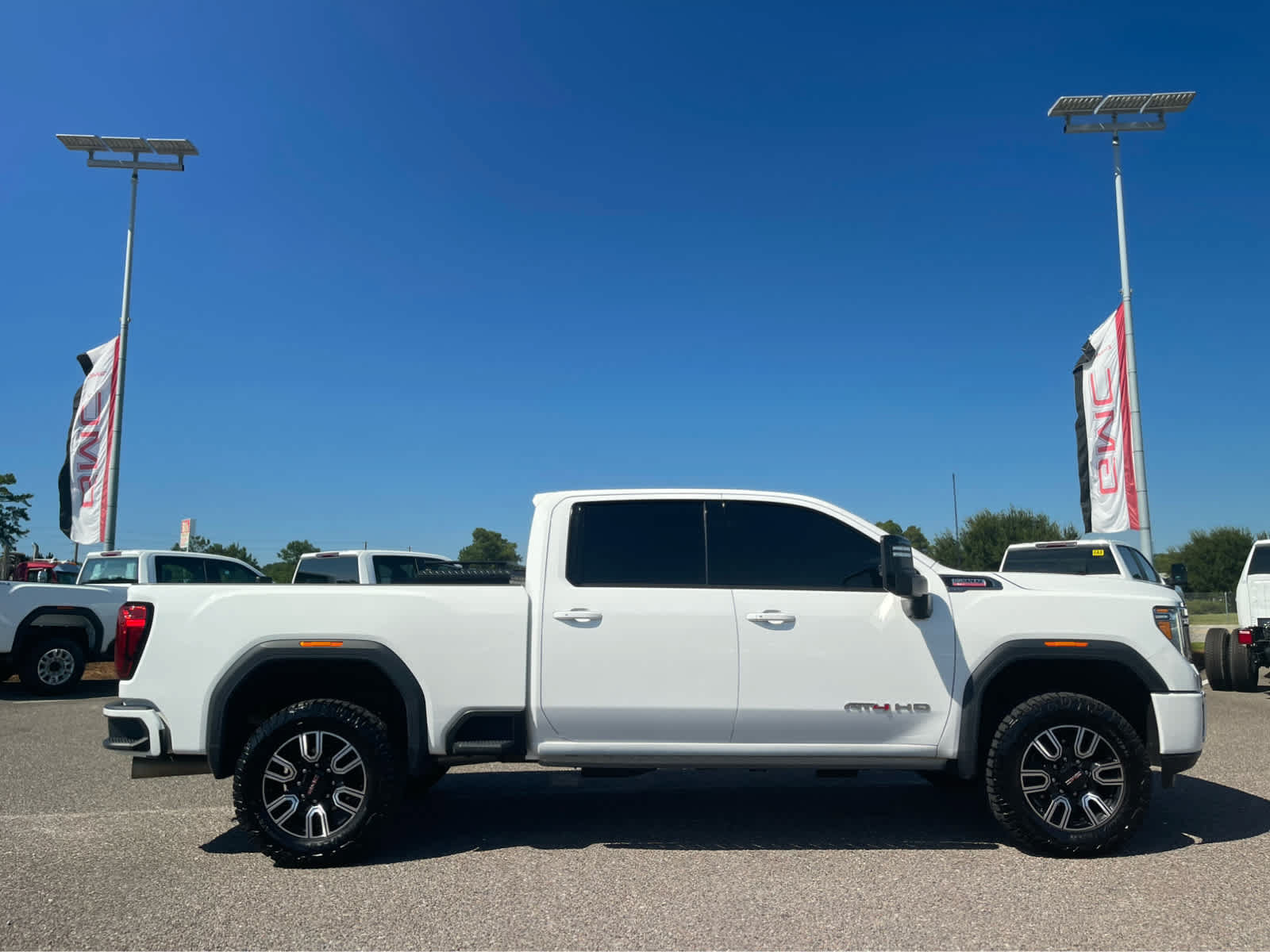 Used 2021 GMC Sierra 2500 AT4 w/ Gooseneck/5TH Wheel Package AWD/4WD image 4