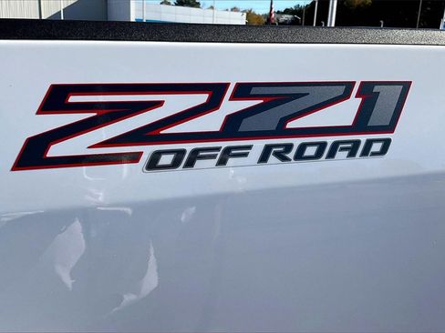 Used 2022 Chevrolet Colorado Z71 image 8