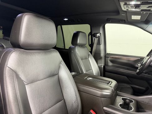 Used 2021 Chevrolet Tahoe Z71 w/ Z71 Off-Road Package AWD/4WD image 27
