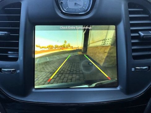 Used 2019 Chrysler 300 S AWD/4WD image 23
