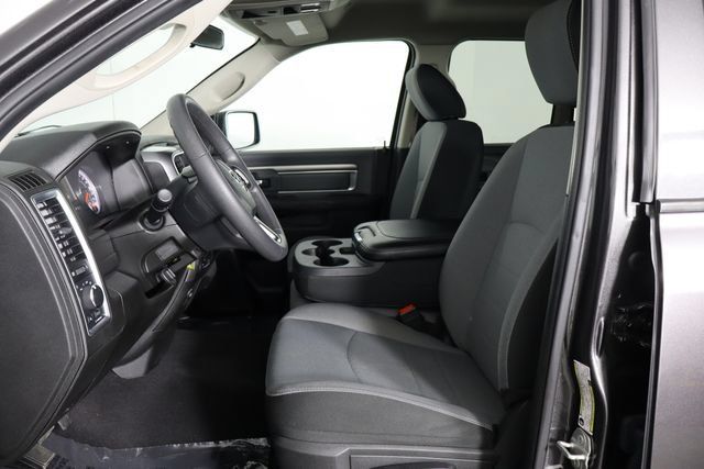 Used 2024 RAM 1500 Classic SLT AWD/4WD image 7