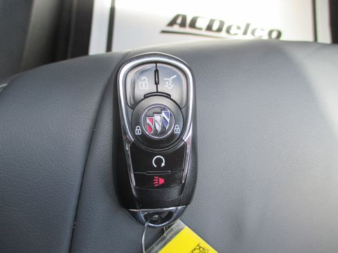 Used 2024 Buick Enclave Essence w/ Sport Touring Edition image 28