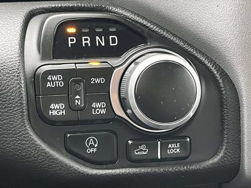 Used 2024 RAM 1500 Big Horn AWD/4WD image 25