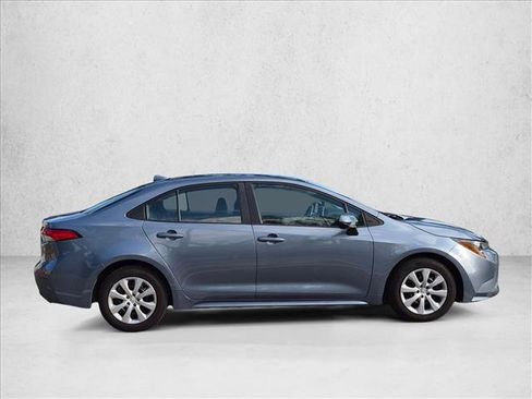 Used 2024 Toyota Corolla LE FWD image 4